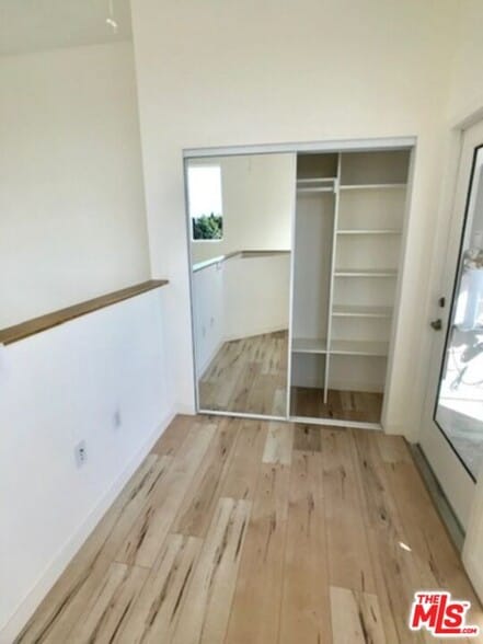 More Photos Of 517 N Harvard Blvd, Los Angeles Apartments For Sale