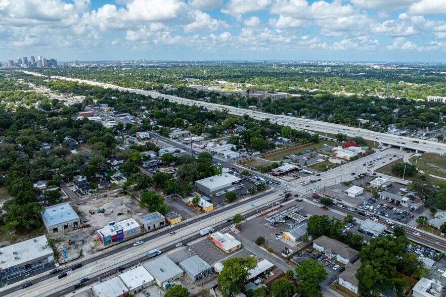 More Photos Of 1002 E Hillsborough Ave, Tampa Storefront For Lease