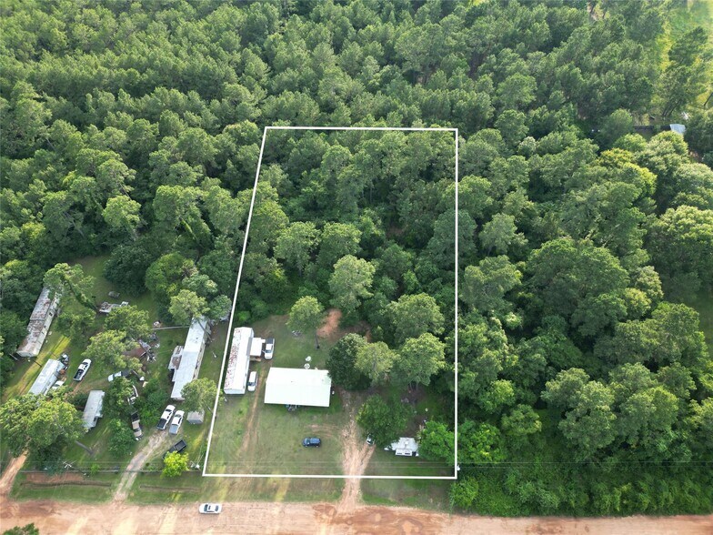 Primary Photo Of 17306 Brittany Ln, Plantersville Specialty For Sale