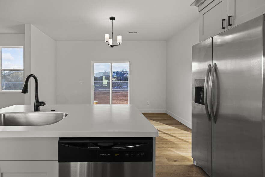 More Photos Of 39 N 200 E, Richfield Multifamily For Sale