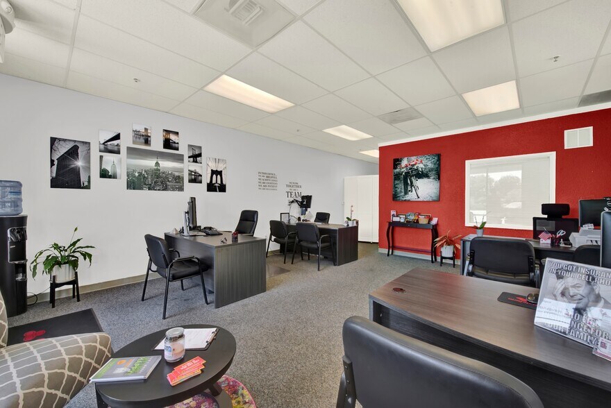 More Photos Of 3338 N Texas St, Fairfield Freestanding For Sale