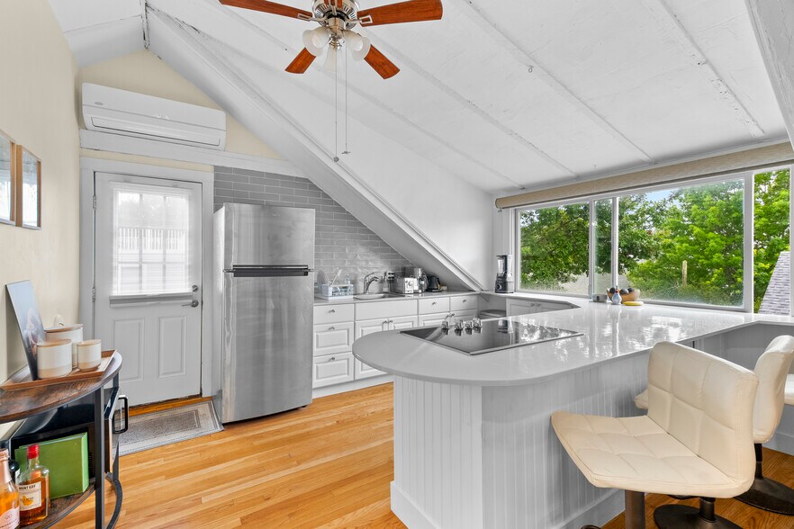 More Photos Of 13 Dean Ave, Newport Apartments For Sale