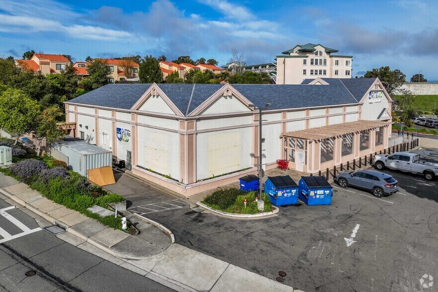 More Photos Of 1560 Sycamore Ave, Hercules Drugstore For Lease