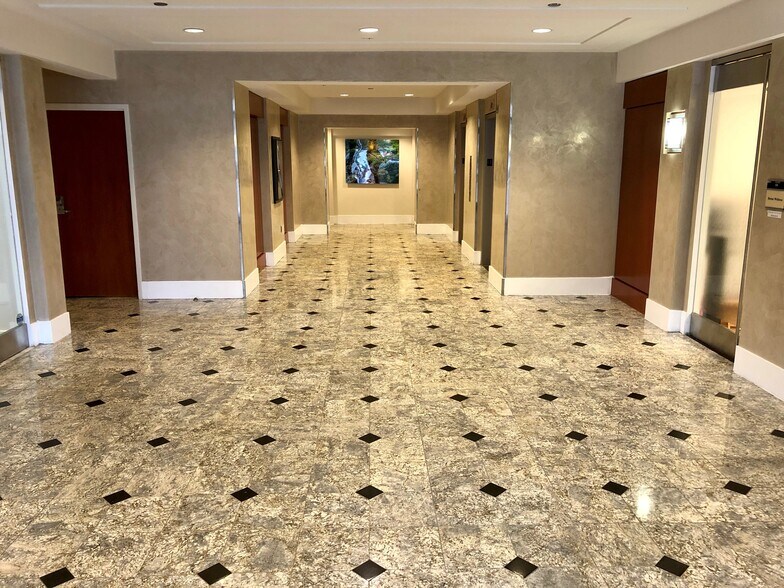 More Photos Of 8230 Boone Blvd, Vienna Office For Sale