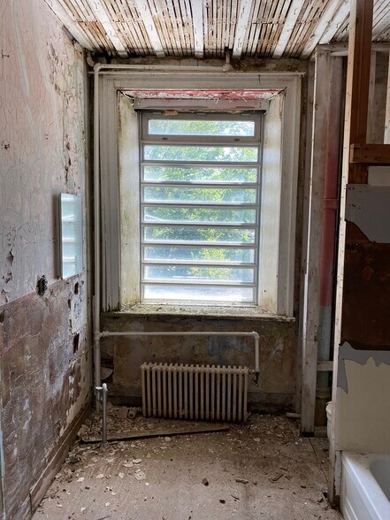 More Photos Of 62 Beckwith Rue E, Perth Flex For Sale