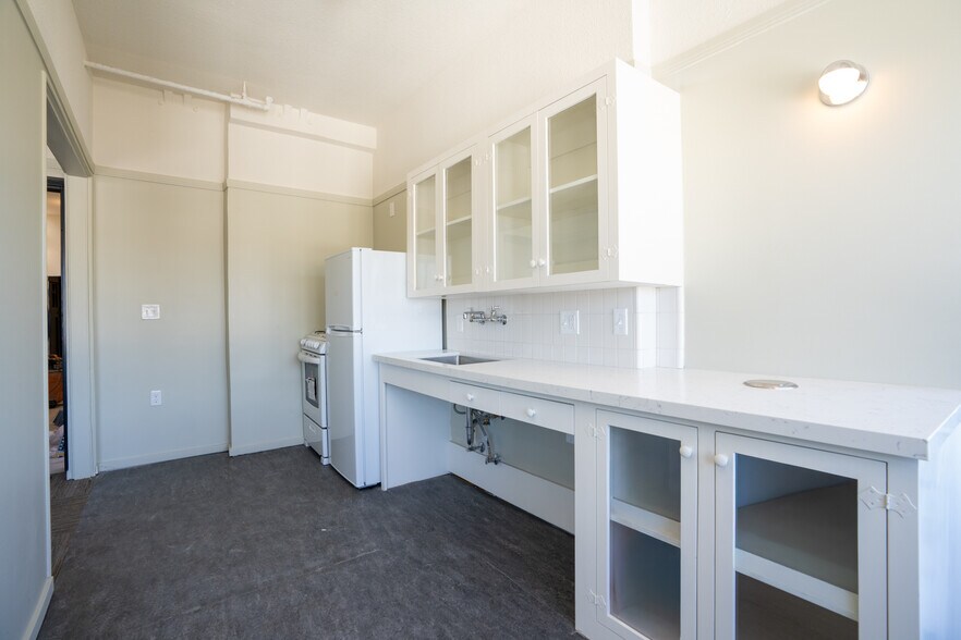 More Photos Of 5128 Marathon St, Los Angeles Apartments For Sale