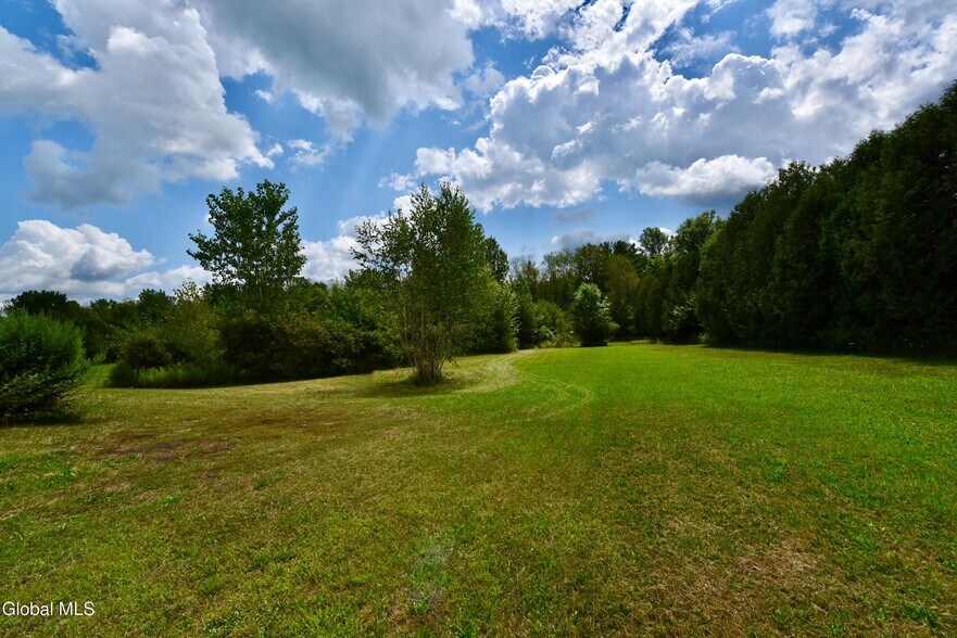 More Photos Of 410 Ridge Rd, Broadalbin Freestanding For Sale