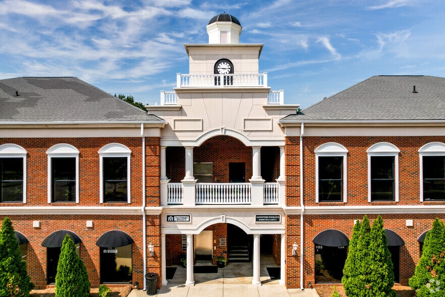 More Photos Of 11535 Carmel Commons Blvd, Charlotte Medical For Lease