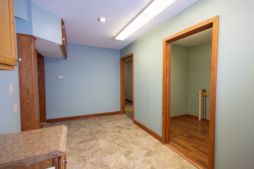 More Photos Of 1009 E 38th St, Erie Storefront Retail Office For Sale