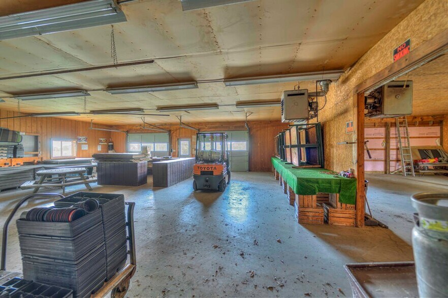 More Photos Of 3233 Page Ave, Jackson Garden Center For Sale