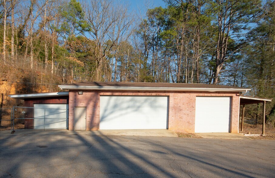 More Photos Of 535 W Main St, Franklin Specialty For Sale