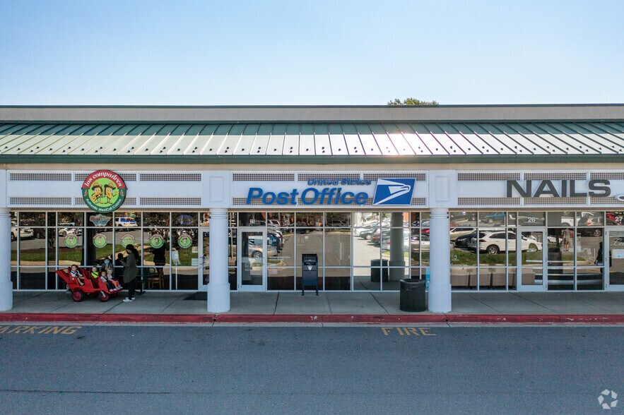 More Photos Of 10795-10831 Birmingham Way, Woodstock Unknown For Lease