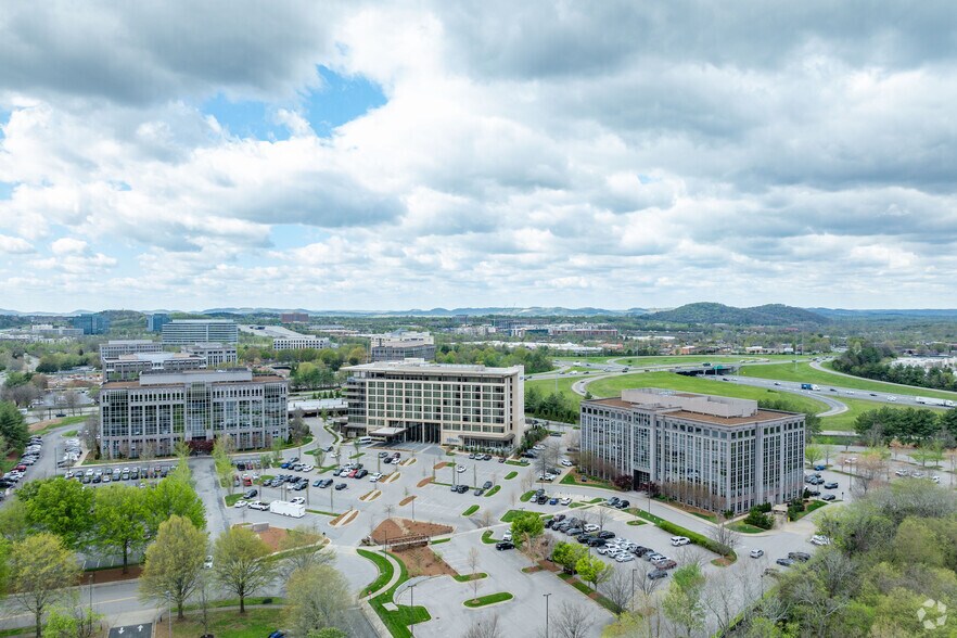 More Photos Of 1000 Corporate Center Dr, Franklin Office For Lease