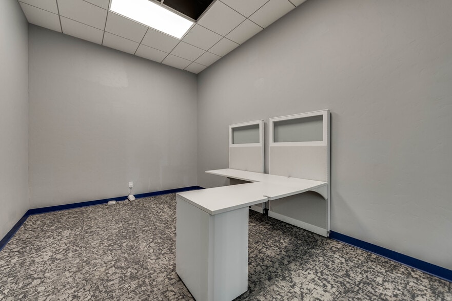 More Photos Of 2400 Steven Rd, Odessa Warehouse For Sale