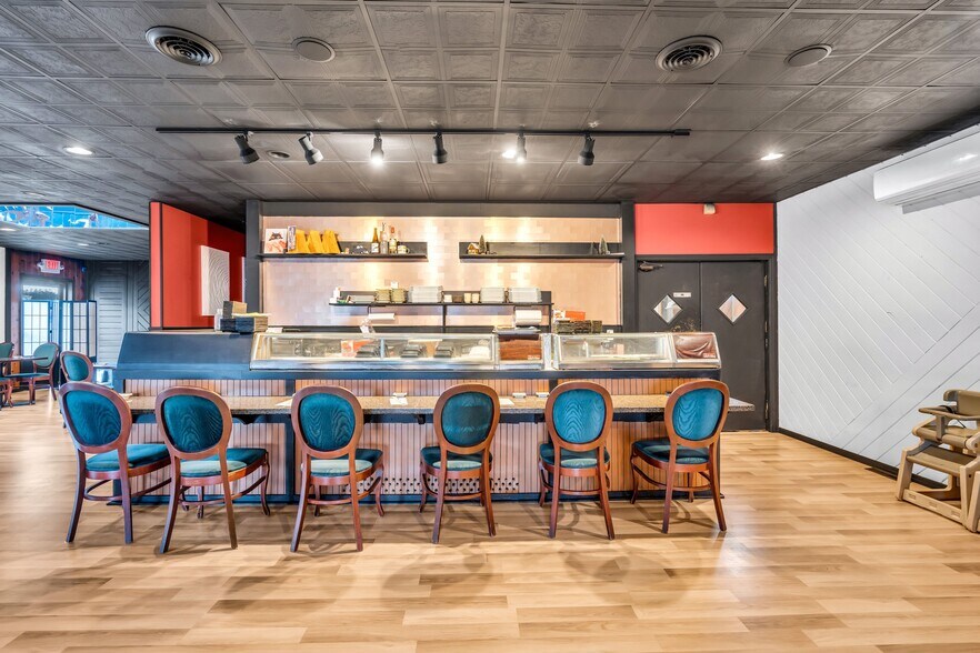 More Photos Of 392 Rt-34, Matawan Restaurant For Sale