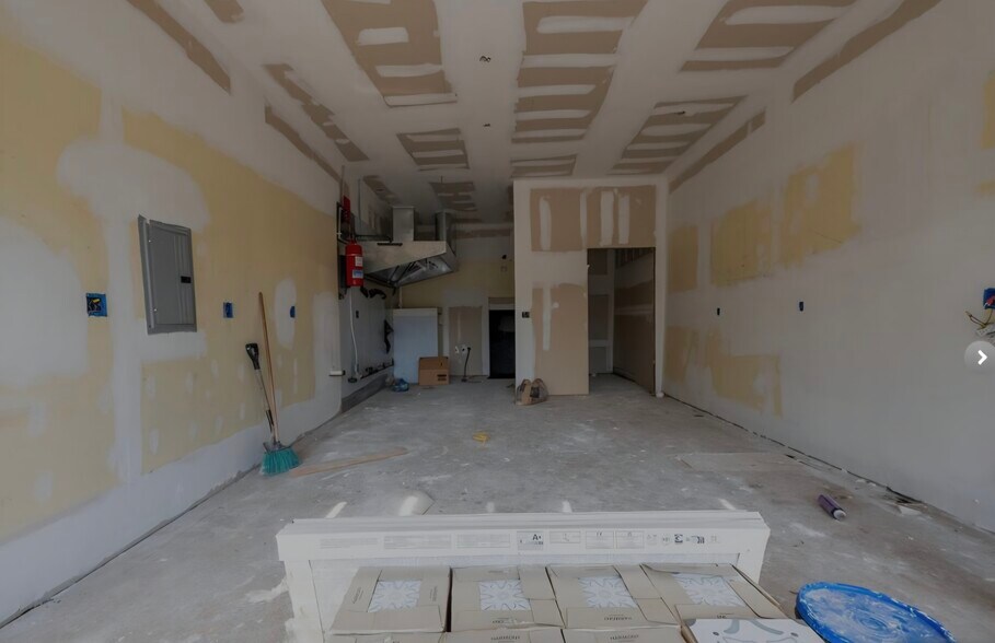 More Photos Of 286 Queen Anne Rd, Teaneck Flex For Lease