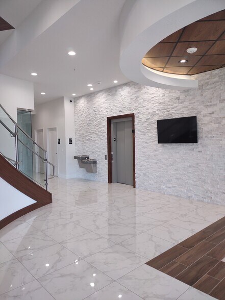 More Photos Of 12459 S 300 E, Draper Office For Lease