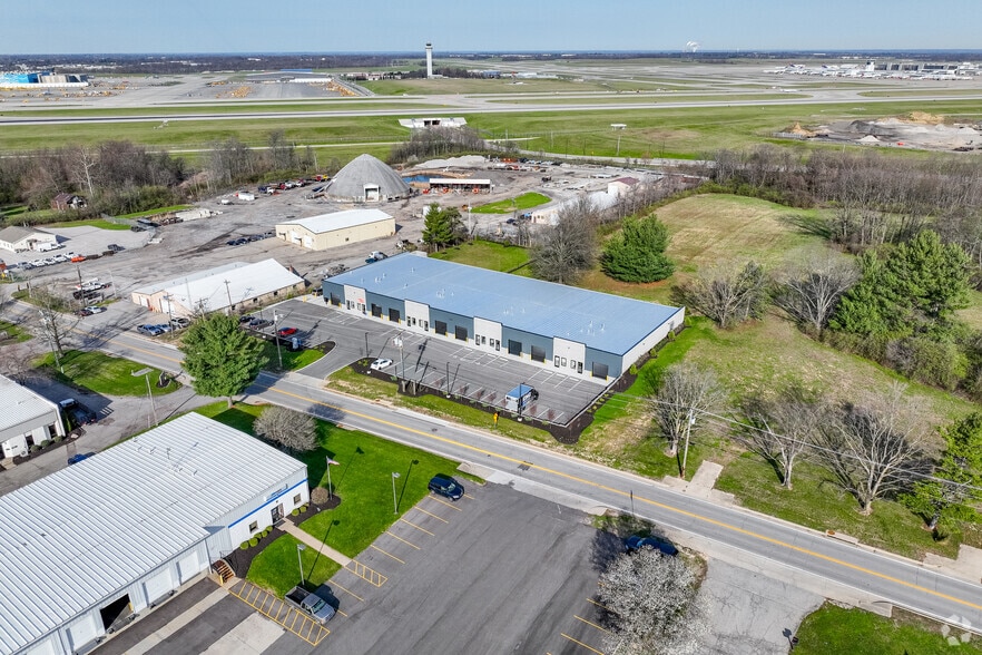 More Photos Of 3630 Ohara Rd, Erlanger Showroom For Lease