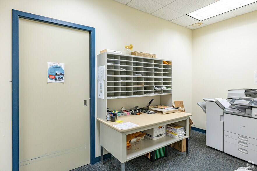 More Photos Of 20 Scotch Rd, Ewing Medical For Lease