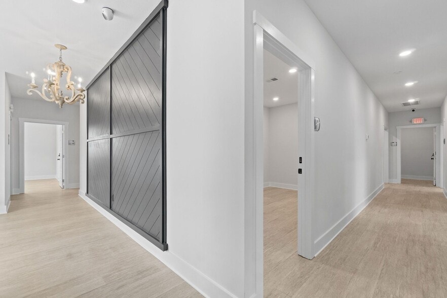 More Photos Of 2510 Pea Ridge Rd, Clarksville Office For Lease