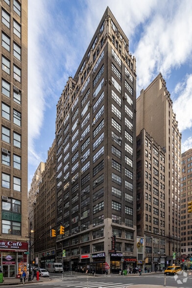 More Photos Of 270-276 W 39th St, New York Office For Lease