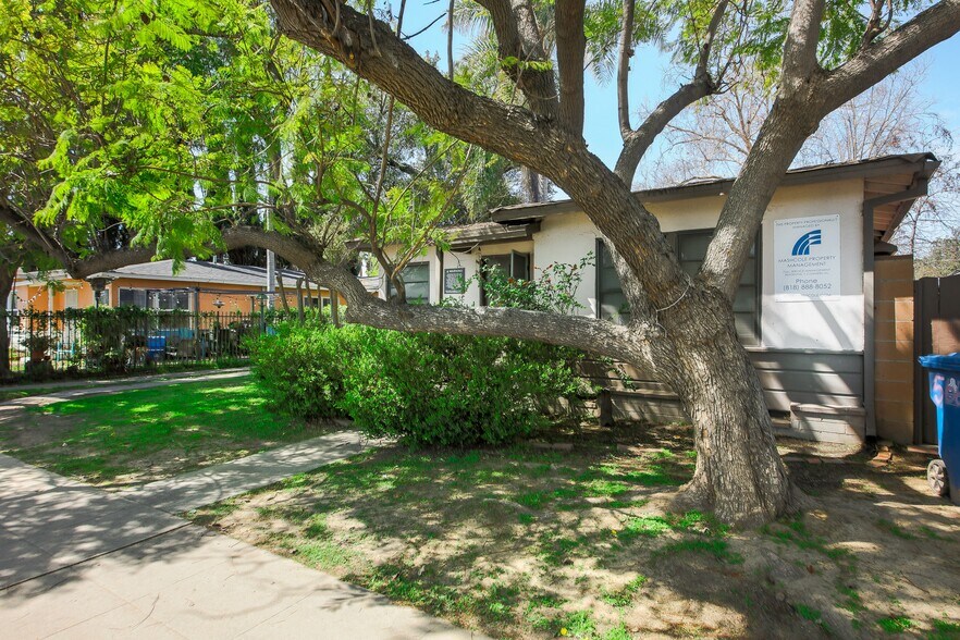More Photos Of 5661 Kester Ave, Van Nuys Apartments For Sale