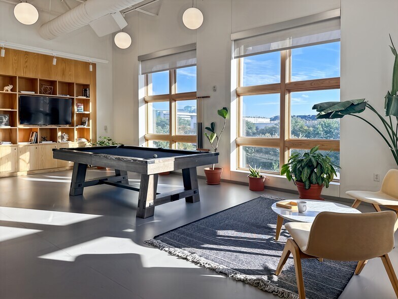 More Photos Of 5701-5741 Legacy Dr, Plano Coworking Space