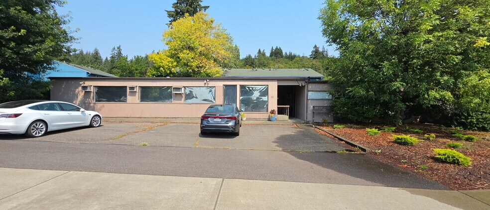 Primary Photo Of 310 W Birch St, Shelton Coworking Space