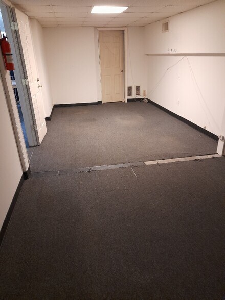 More Photos Of 2568-2570 Hempstead Tpke, East Meadow Storefront Retail Office For Lease