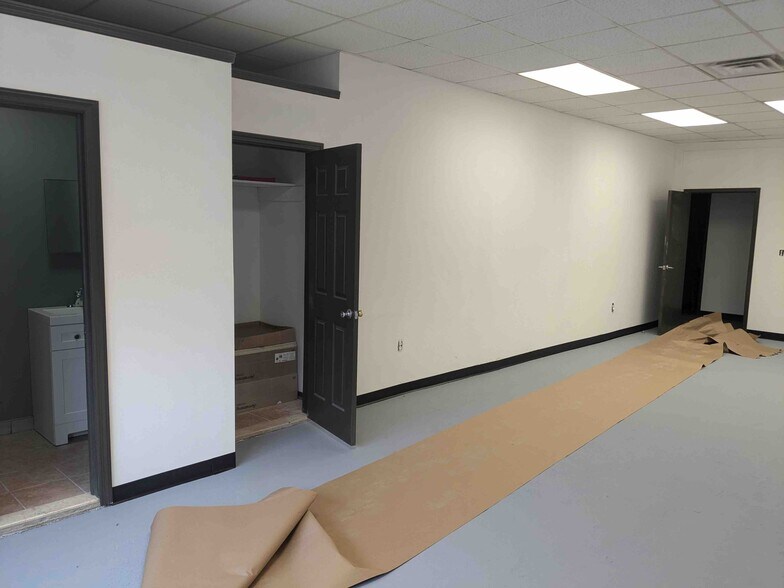 More Photos Of 18-17 42nd St, Astoria Light Distribution For Lease