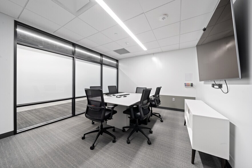 More Photos Of 7620 Guadalupe St, Austin Office For Lease