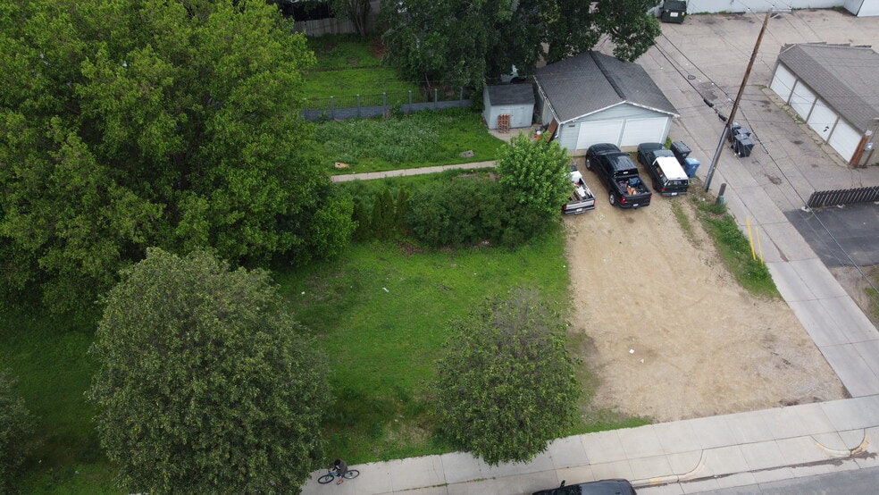 More Photos Of 917 18th NE Ave, Minneapolis Land For Sale