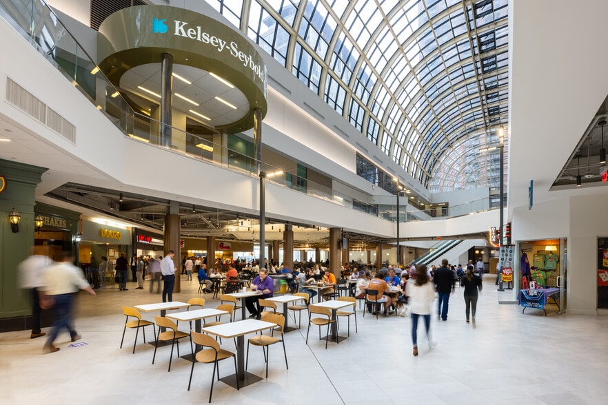 More Photos Of 1301 McKinney St, Houston Unknown For Lease