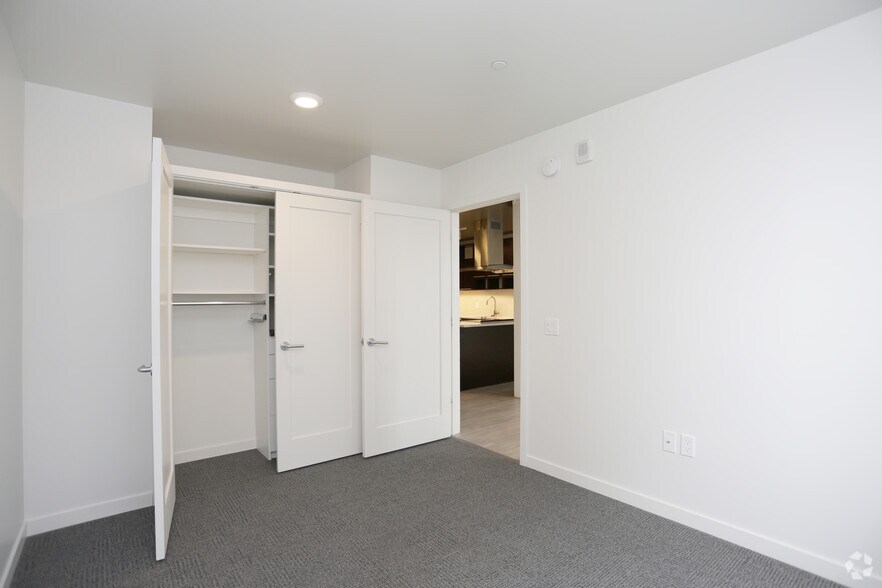More Photos Of 55 Ionia Ave NW, Grand Rapids Apartments For Sale