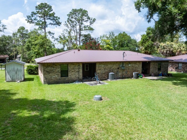 More Photos Of 325 SW Leisure Dr, Lake City Apartments For Sale