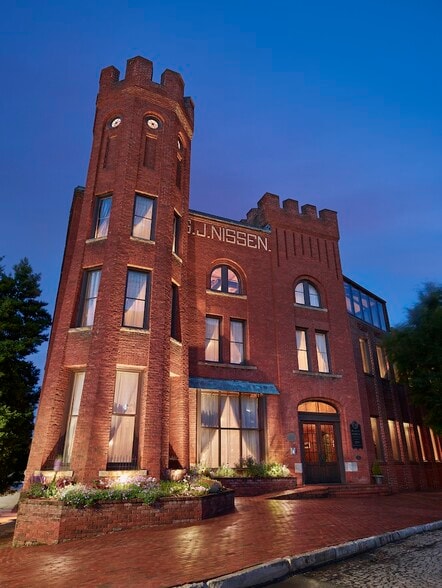 More Photos Of 310 E Third St, Winston-Salem Office Residential For Sale