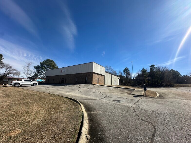 More Photos Of 19 Concourse Way, Greer Warehouse For Lease