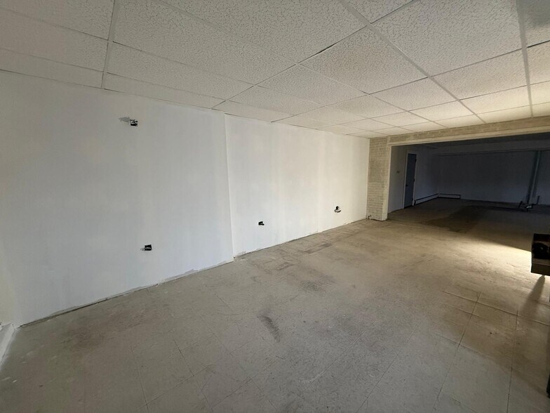 More Photos Of 4300 Amelia Ave, Lyons General Retail For Lease