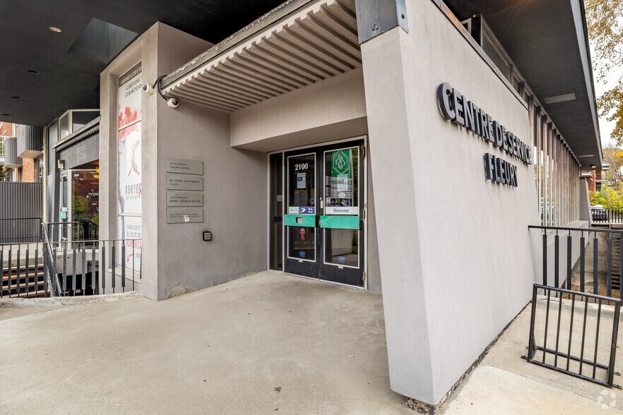 More Photos Of 2100-2106 Rue Fleury E, Montréal Storefront Retail Office For Sale