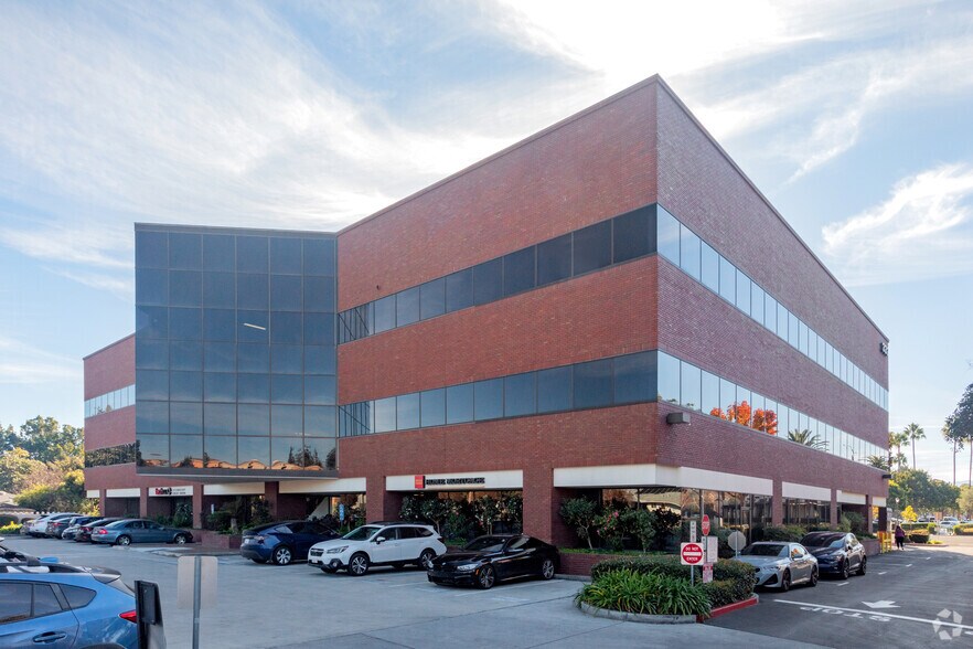 More Photos Of 333 W El Camino Real, Sunnyvale Medical For Lease