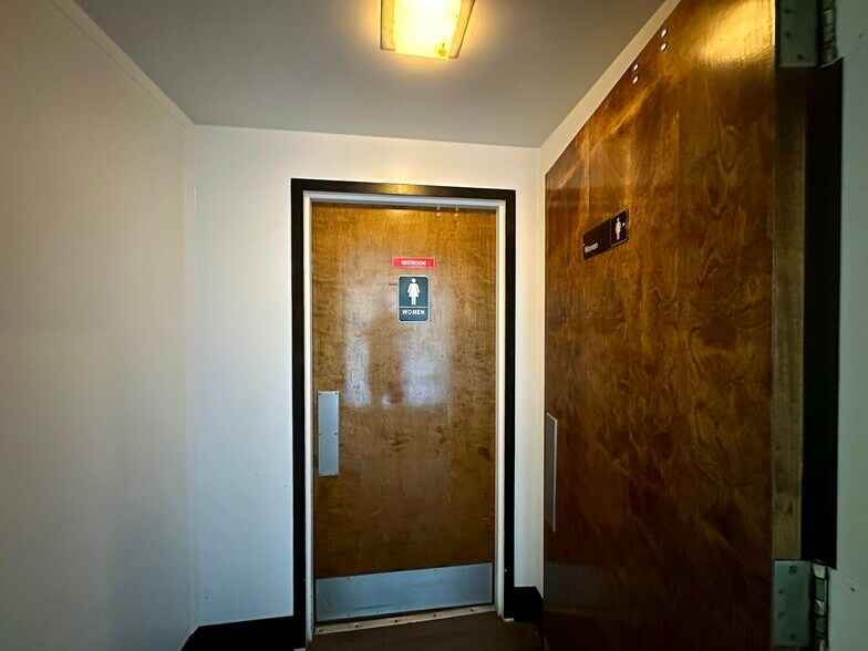 More Photos Of 4979 Olivehurst Ave, Olivehurst General Retail For Sale