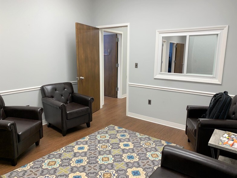 More Photos Of 120 E Main St, Murfreesboro Office For Sale