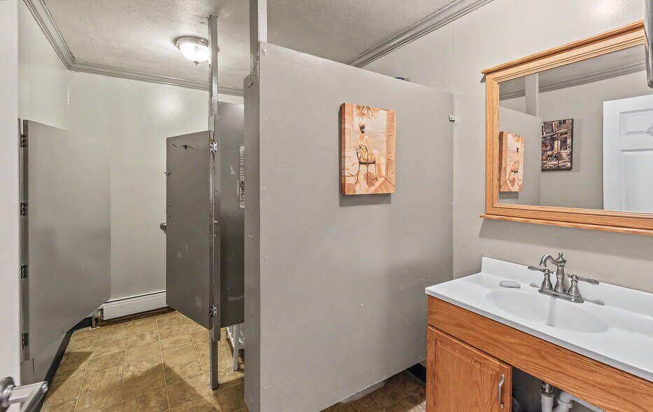 More Photos Of 9180 State Route 140, Hamel Restaurant For Sale