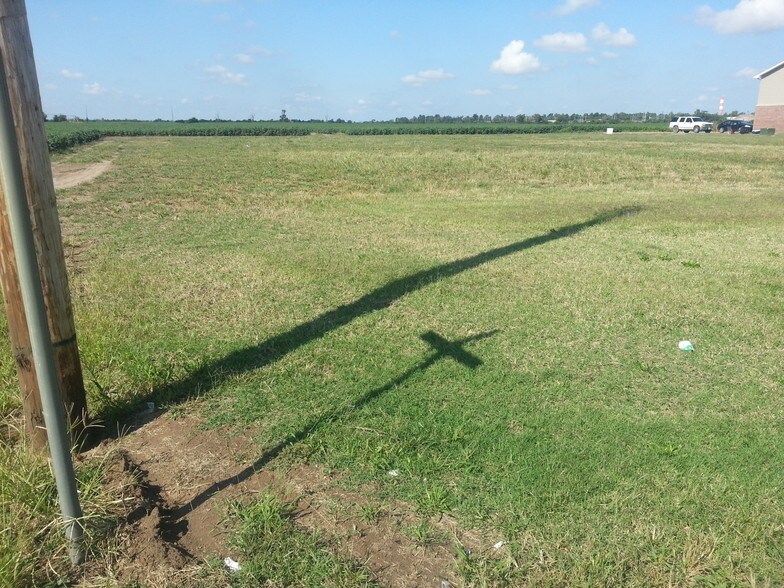 More Photos Of 1209 Lawrence St, Sikeston Land For Sale