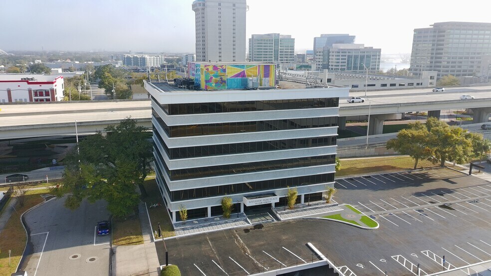More Photos Of 751 Oak St, Jacksonville Office For Lease