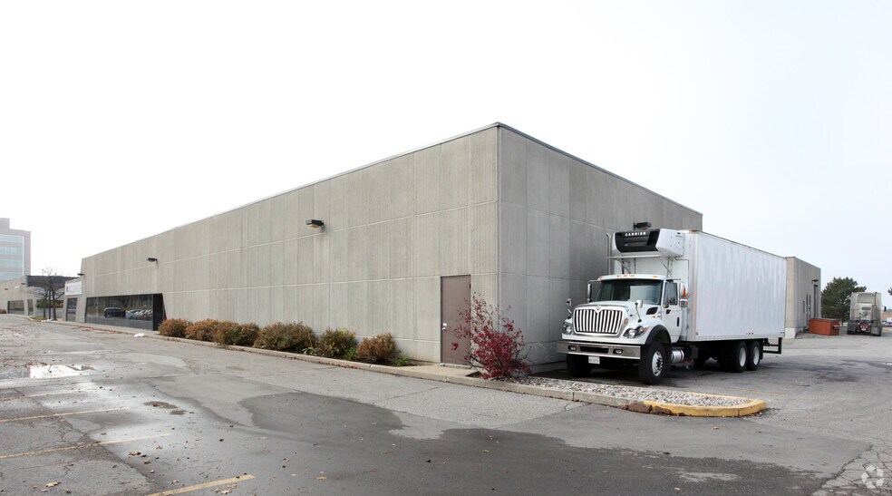 More Photos Of 235-265 Hood Rd, Markham Warehouse For Lease