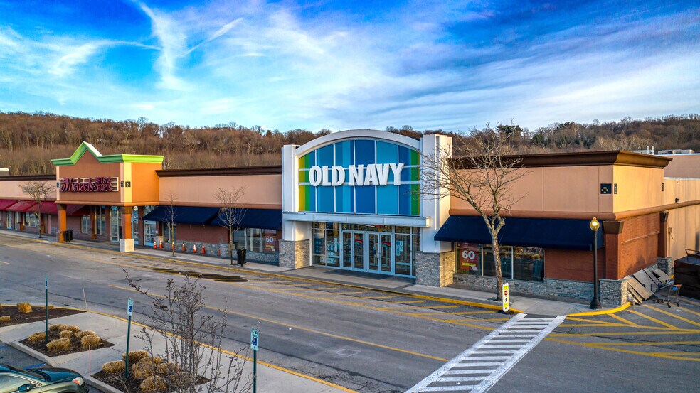 More Photos Of 3039-3155 E Main St, Mohegan Lake Unknown For Lease