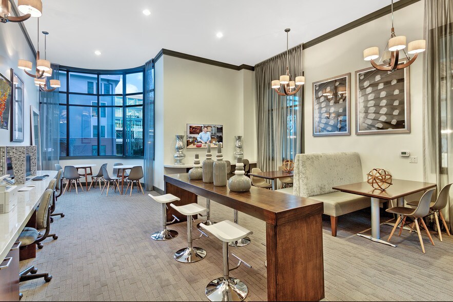 More Photos Of 1750 Camden Rd, Charlotte Apartments For Lease