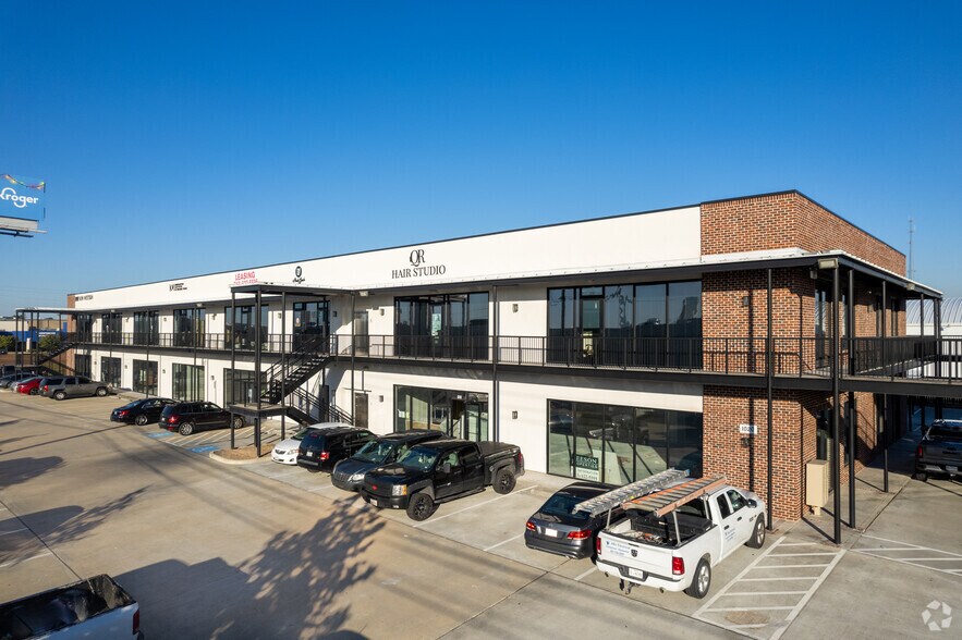 Primary Photo Of 1000 W Loop Fwy N, Houston Unknown For Lease