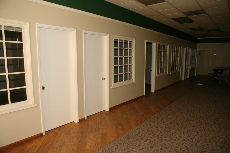 More Photos Of 137-147 E Badillo, Covina Storefront Retail Office For Lease